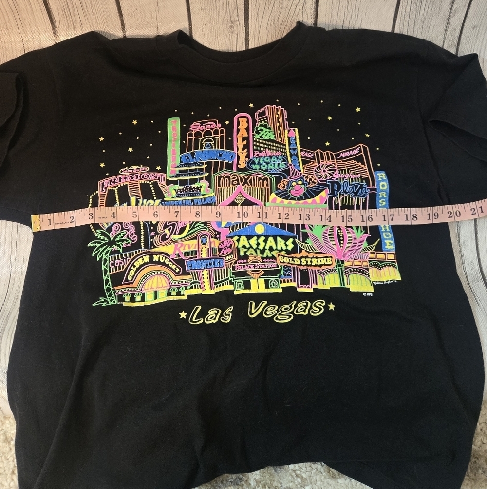 Vintage 90s Las Vegas Neon Skyline T-Shirt Hanes Heavyweight USA Made Large - Picture 4 of 5